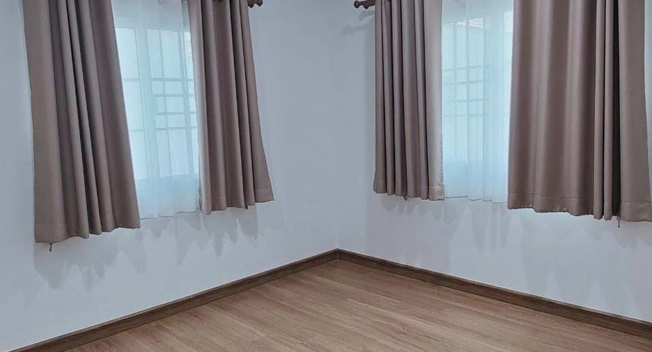 For sale 4 bedrooms house in Prawet, Bangkok