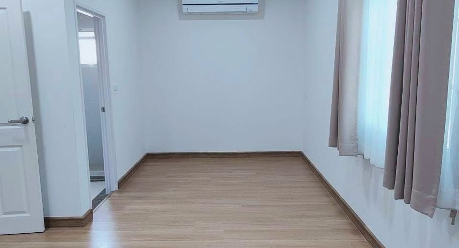 For sale 4 bedrooms house in Prawet, Bangkok