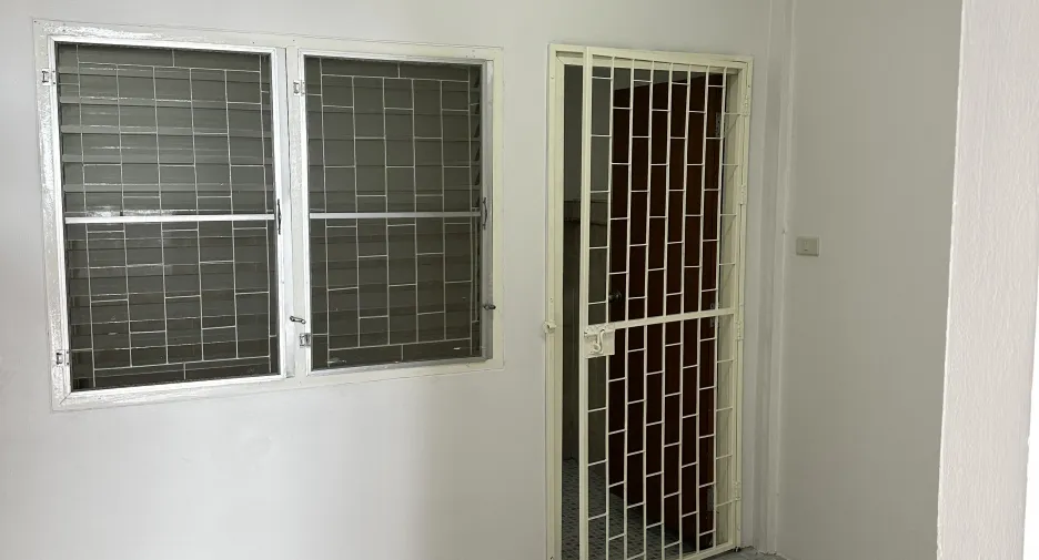 For sale 2 bedrooms townhouse in Bang Lamung, Chonburi