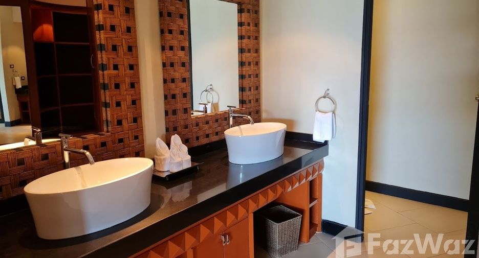 For rent 2 bedrooms condo in Mueang Phuket, Phuket