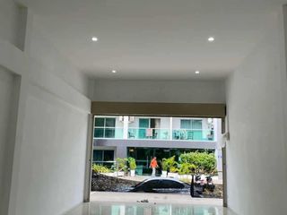 For rent retail Space in Bang Lamung, Chonburi