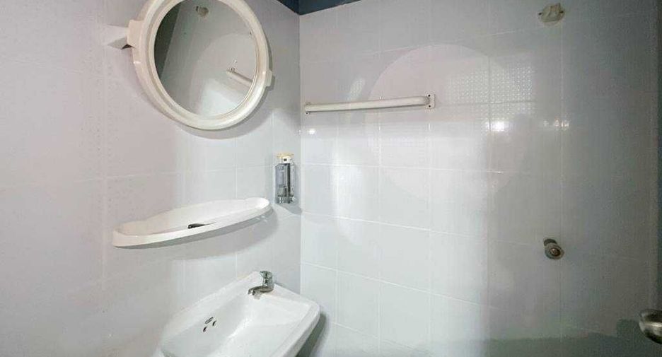 For sale 2 bedrooms townhouse in Hua Hin, Prachuap Khiri Khan