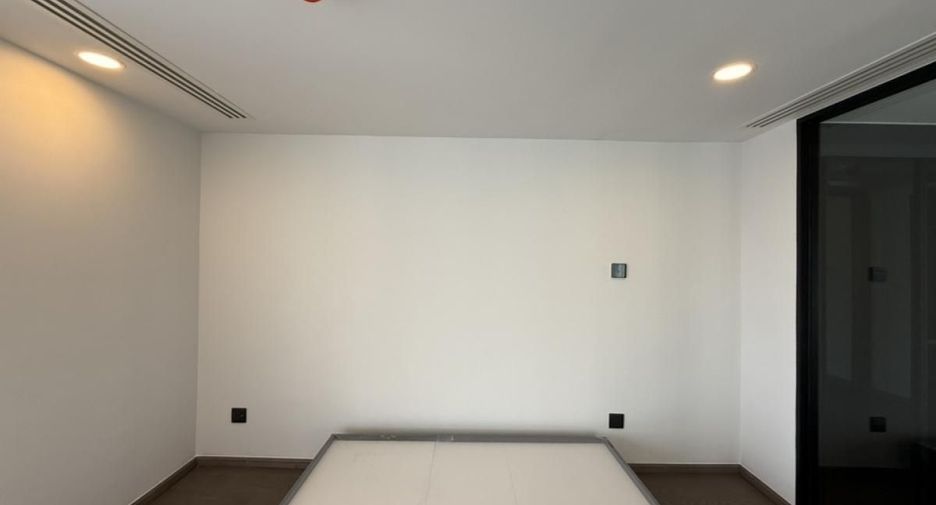 For sale 3 bedrooms condo in Bang Rak, Bangkok