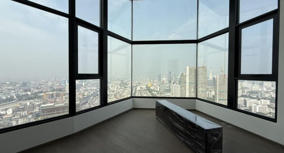 For sale 3 bedrooms condo in Bang Rak, Bangkok