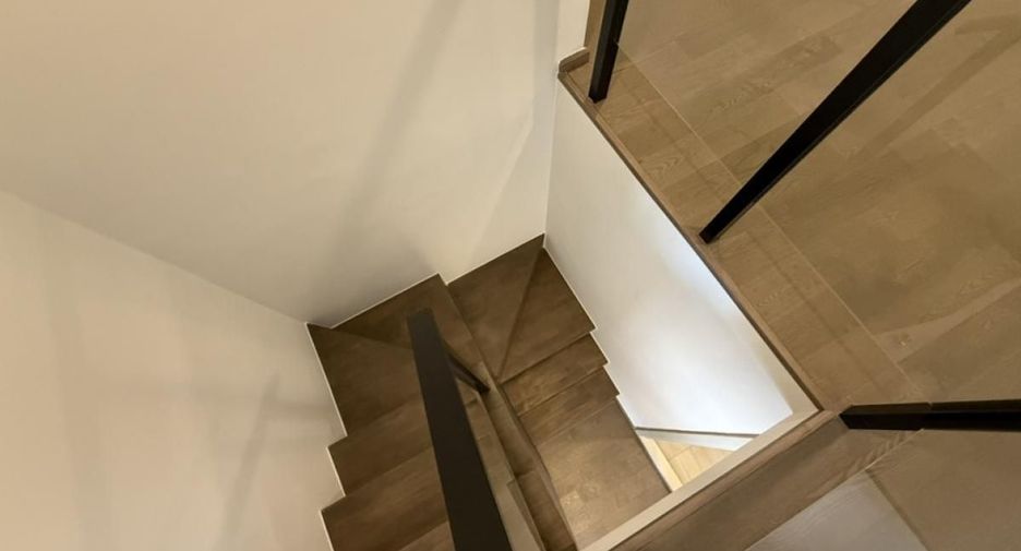 For sale 3 bedrooms condo in Bang Rak, Bangkok