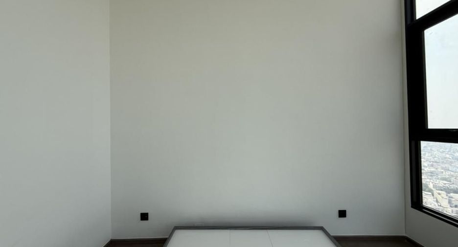 For sale 3 bedrooms condo in Bang Rak, Bangkok