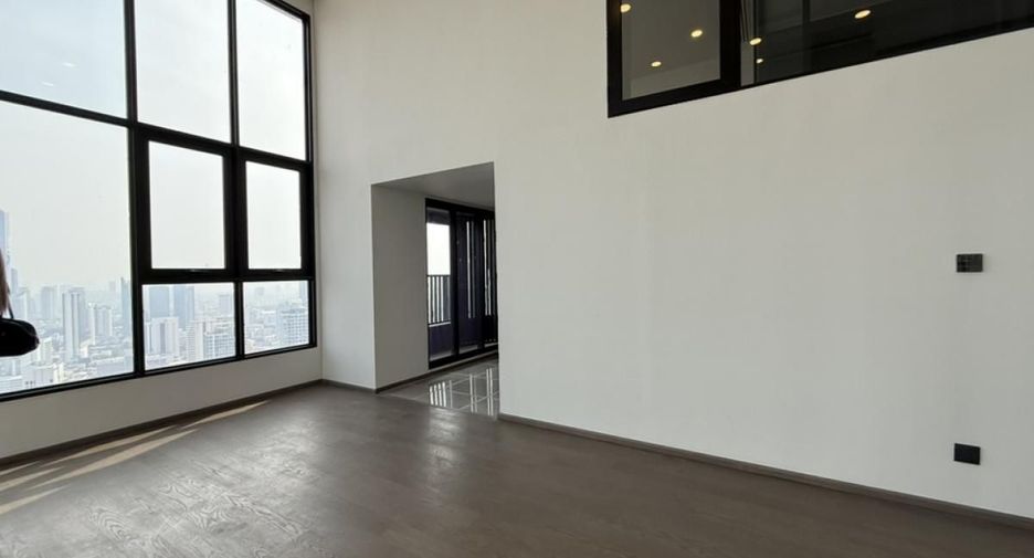 For sale 3 bedrooms condo in Bang Rak, Bangkok