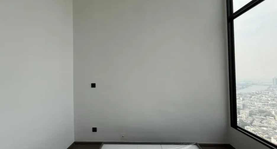 For sale 3 bedrooms condo in Bang Rak, Bangkok
