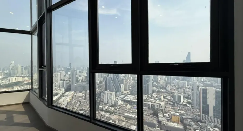 À vendre 3 chambres condo à Bang Rak, Bangkok