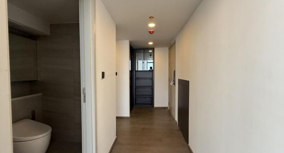 For sale 3 bedrooms condo in Bang Rak, Bangkok