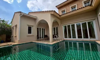 For rent 3 ベッドルーム villa in Bang Lamung, Chonburi