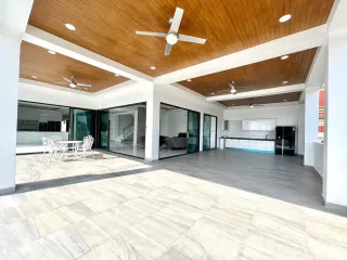 For sale 5 bedrooms villa in Pran Buri, Prachuap Khiri Khan