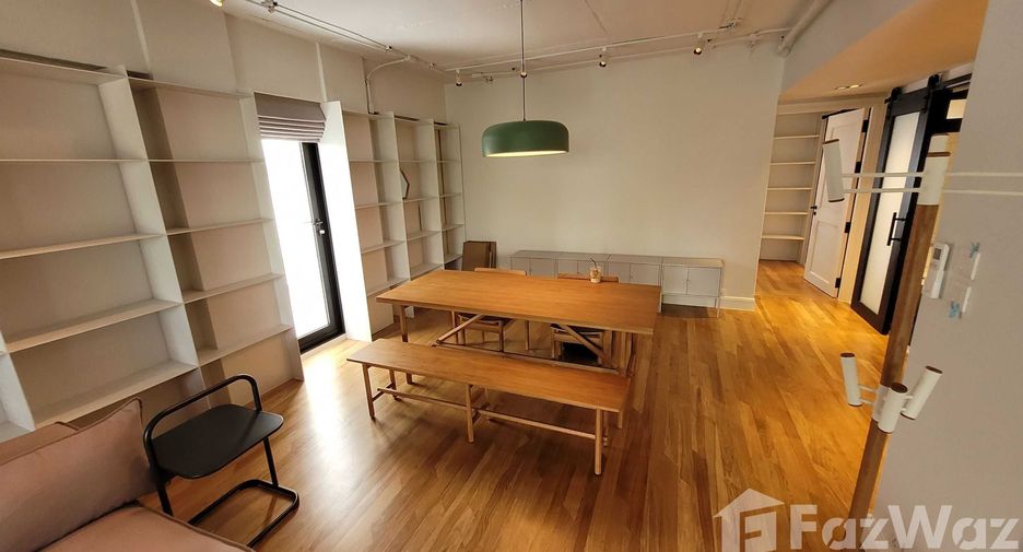 For sale and for rent 2 bedrooms condo in Watthana, Bangkok
