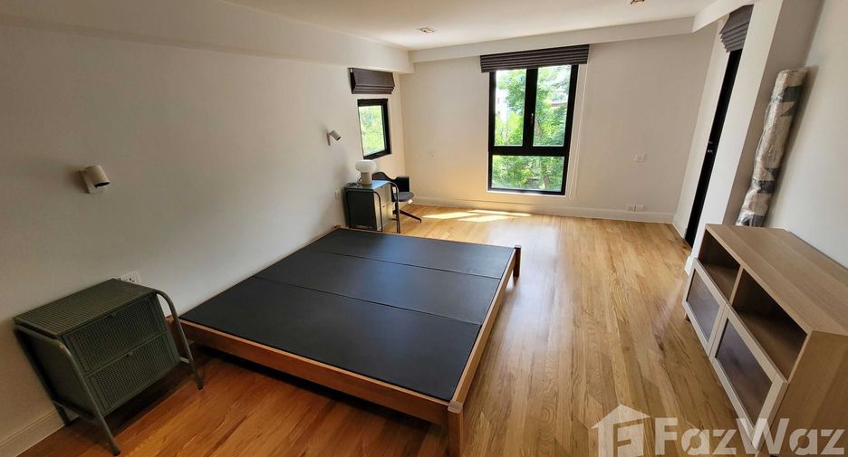 For sale and for rent 2 bedrooms condo in Watthana, Bangkok
