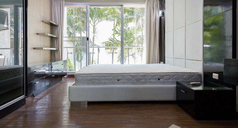 For sale and for rent 2 bedrooms condo in Khlong Toei, Bangkok