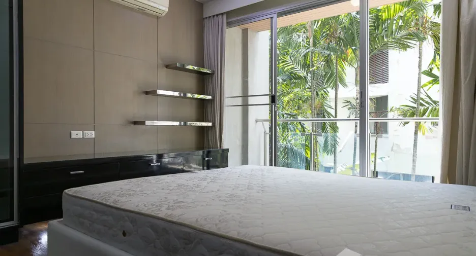 For sale and for rent 2 bedrooms condo in Khlong Toei, Bangkok