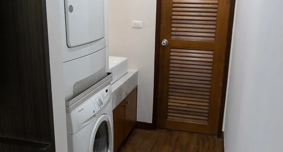 For sale and for rent 2 bedrooms condo in Khlong Toei, Bangkok