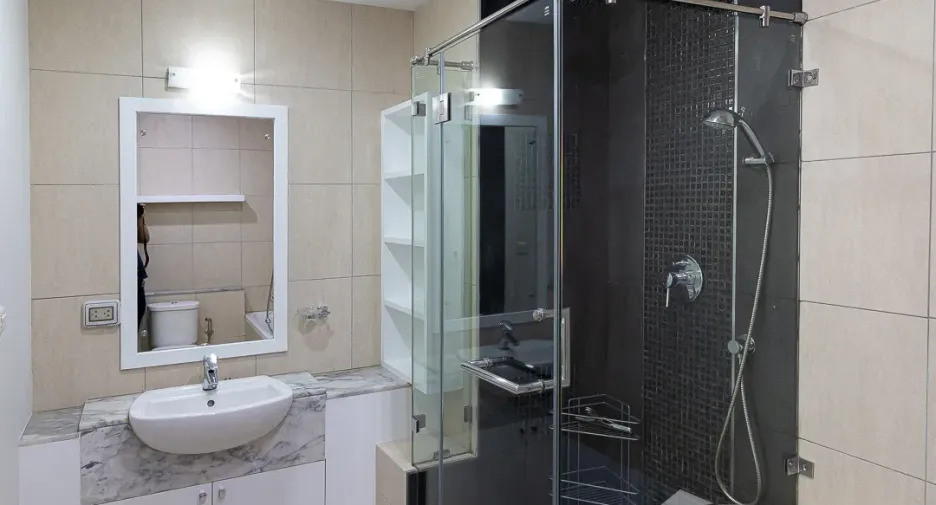 For sale and for rent 2 bedrooms condo in Khlong Toei, Bangkok