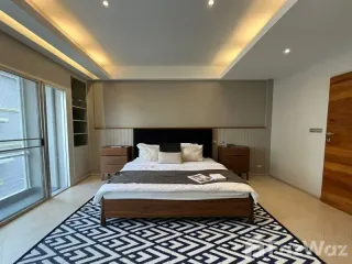 Reihenhaus zum Kauf und zur Miete mit 3 Zimmer in Phra Khanong, Bangkok