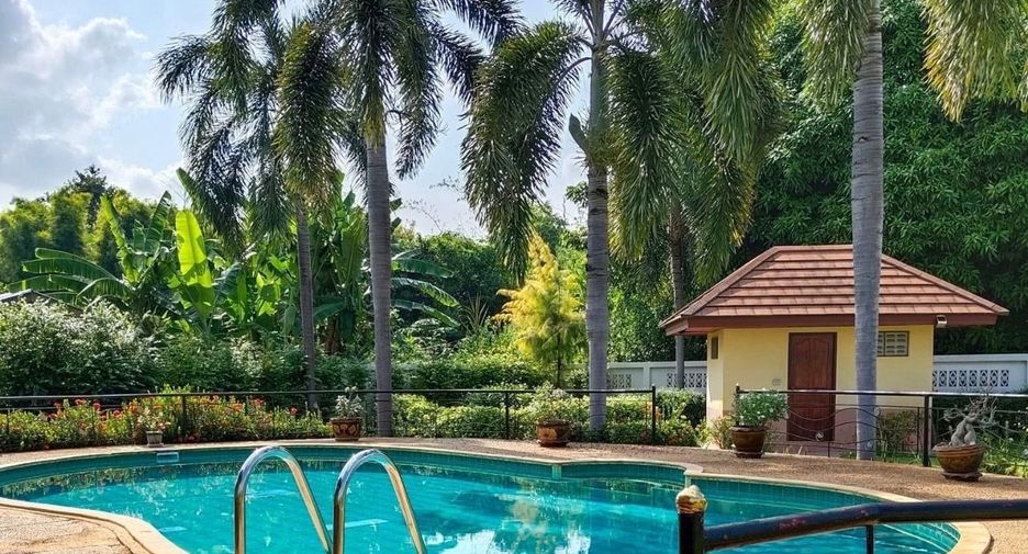 For sale 3 bedrooms house in Lat Yao, Nakhon Sawan
