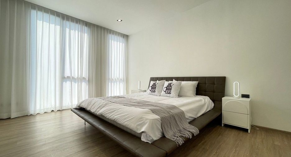 For sale 3 bedrooms townhouse in Wang Thonglang, Bangkok