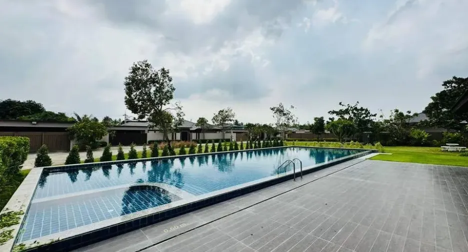 出售 5 卧室 独立屋 在 Bang Lamung, Chon Buri
