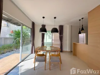 À vendre 3 chambres maison à Si Racha, Chonburi
