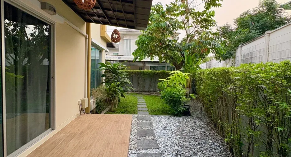 For sale 3 bedrooms house in Si Racha, Chonburi