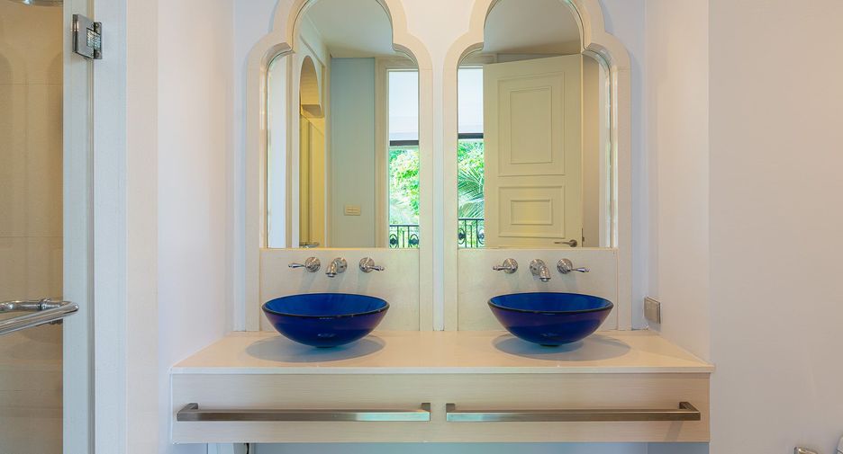 For sale 3 bedrooms condo in Hua Hin, Prachuap Khiri Khan