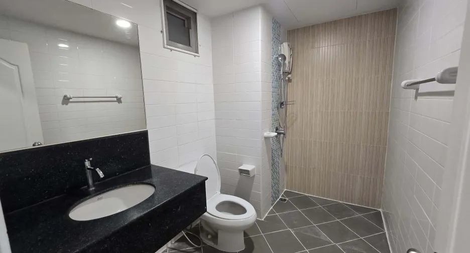 For sale 1 Beds condo in Phasi Charoen, Bangkok
