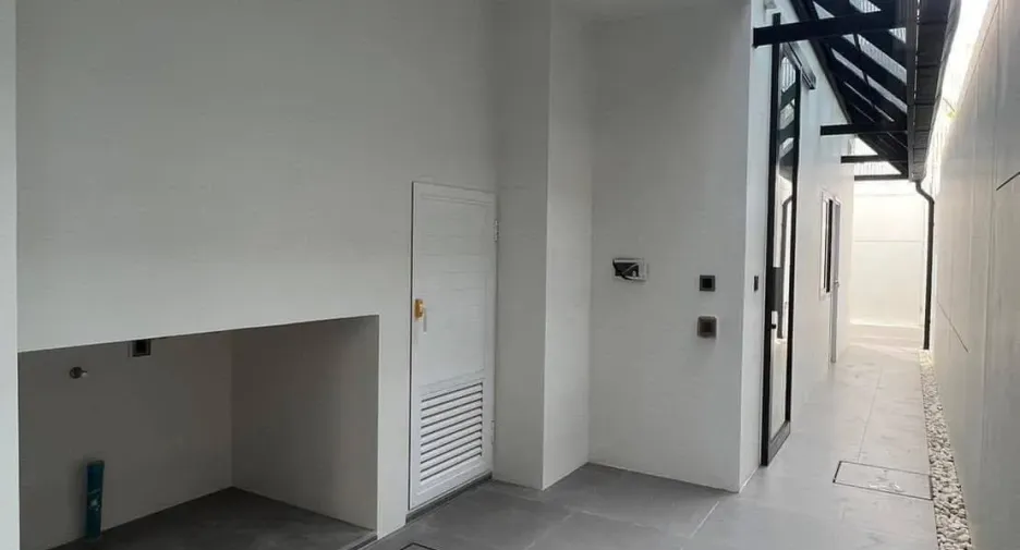 For sale 7 bedrooms house in Lat Phrao, Bangkok