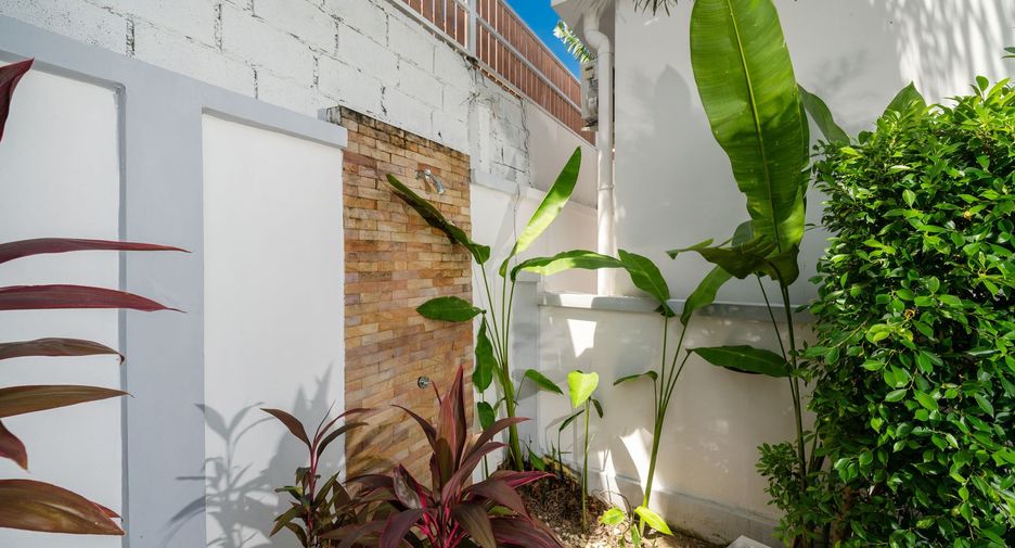 For sale 3 bedrooms villa in Mueang Phuket, Phuket