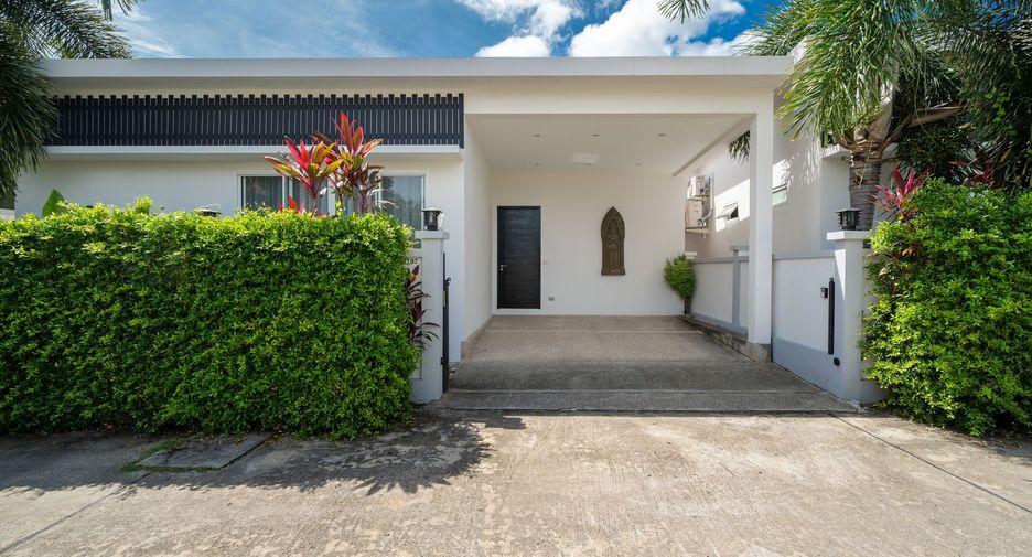 For sale 3 bedrooms villa in Mueang Phuket, Phuket