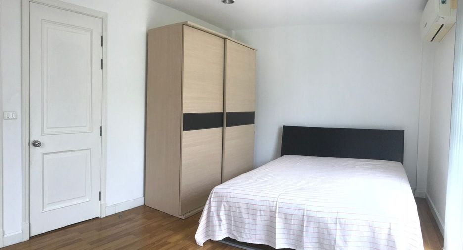 For sale 3 ベッドルーム townhouse in Lak Si, Bangkok