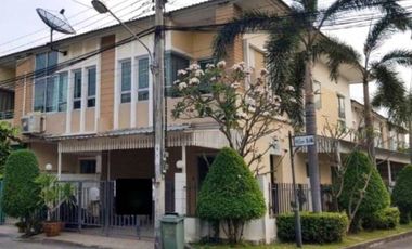 For sale 3 bedrooms townhouse in Nong Khaem, Bangkok