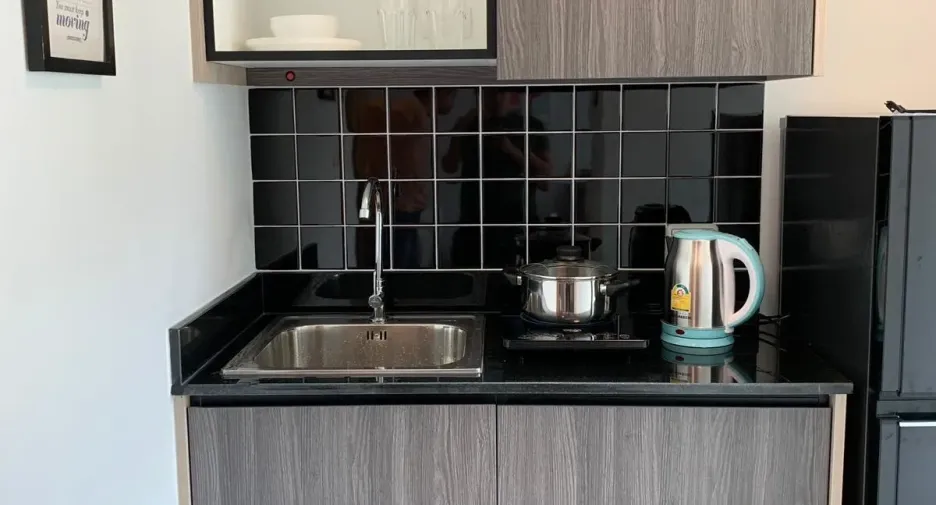 For sale studio condo in Mueang Samut Prakan, Samut Prakan