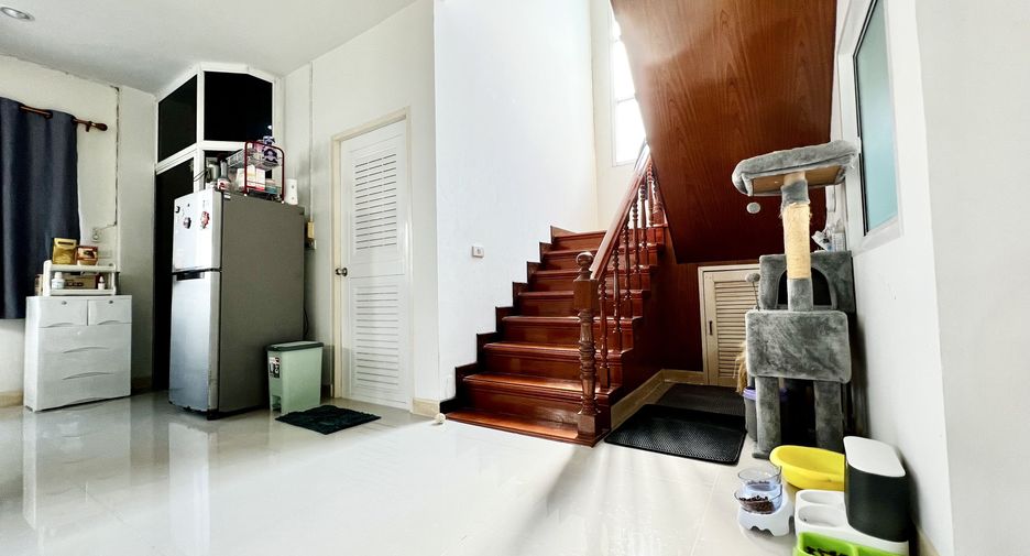 For sale 3 bedrooms house in Phra Samut Chedi, Samut Prakan