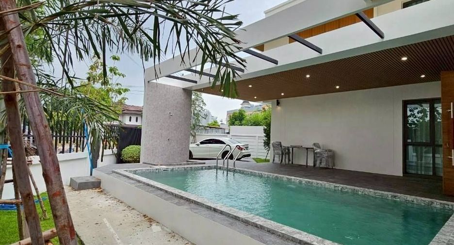 Villa en venta de 4 habitaciones en Jomtien, Pattaya