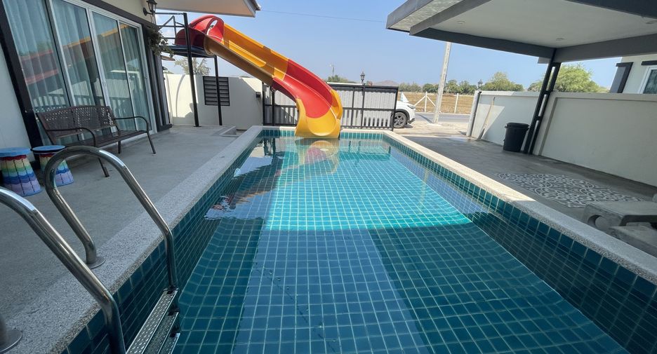 For sale 3 bedrooms villa in Hua Hin, Prachuap Khiri Khan