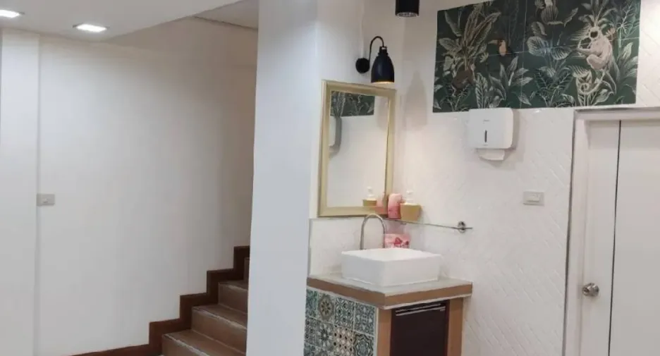 For sale and for rent 2 bedrooms townhouse in Bang Na, Bangkok