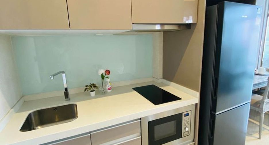 For sale and for rent 2 bedrooms condo in Phra Khanong, Bangkok