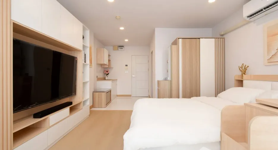 For sale studio condo in Lat Krabang, Bangkok