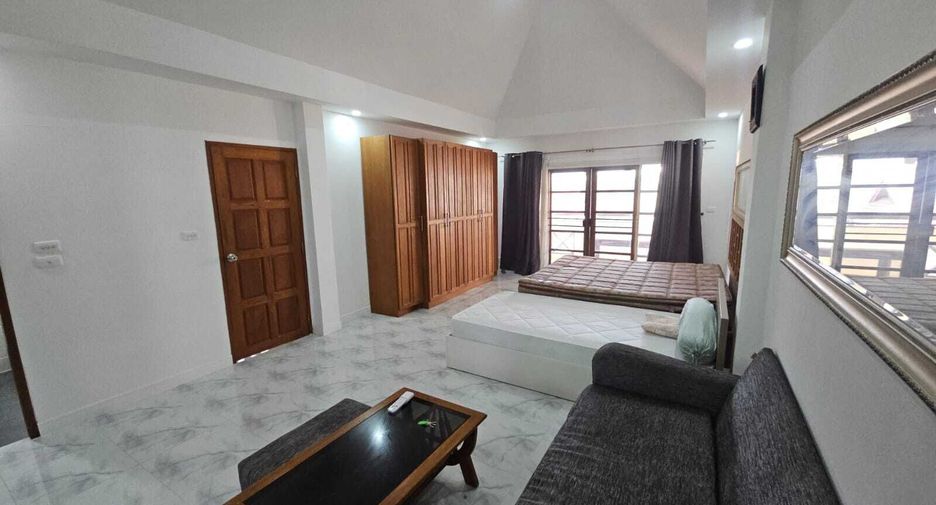 For sale 6 ベッドルーム house in Bang Lamung, Chonburi
