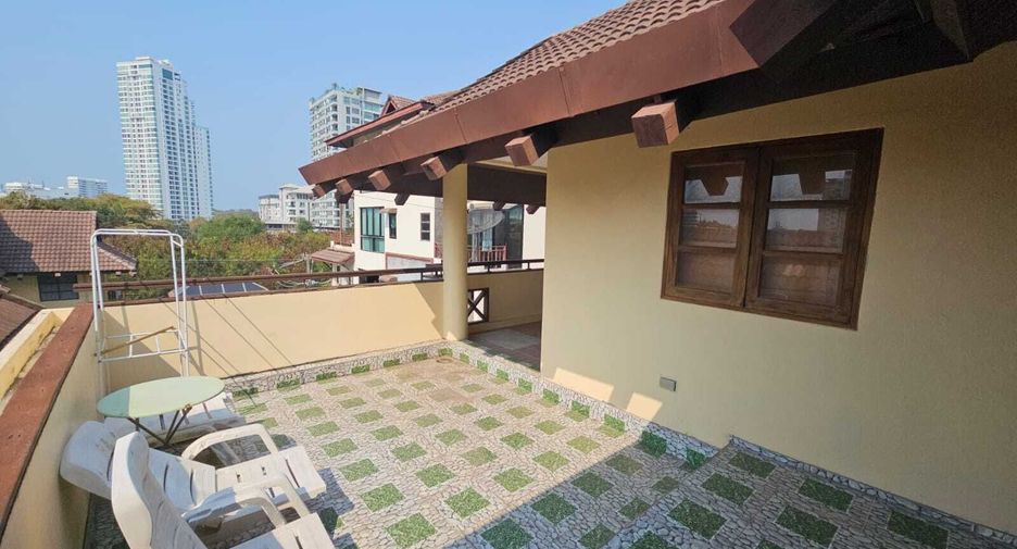For sale 6 ベッドルーム house in Bang Lamung, Chonburi