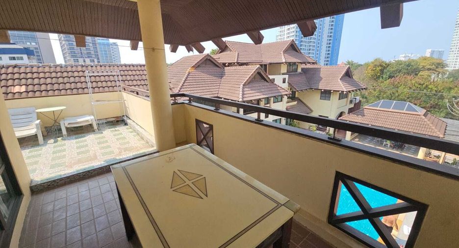 For sale 6 ベッドルーム house in Bang Lamung, Chonburi