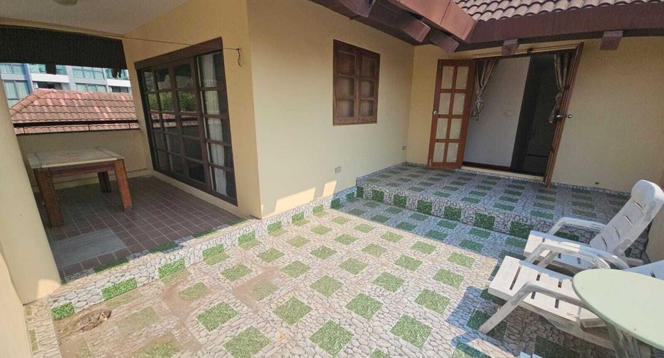 For sale 6 ベッドルーム house in Bang Lamung, Chonburi