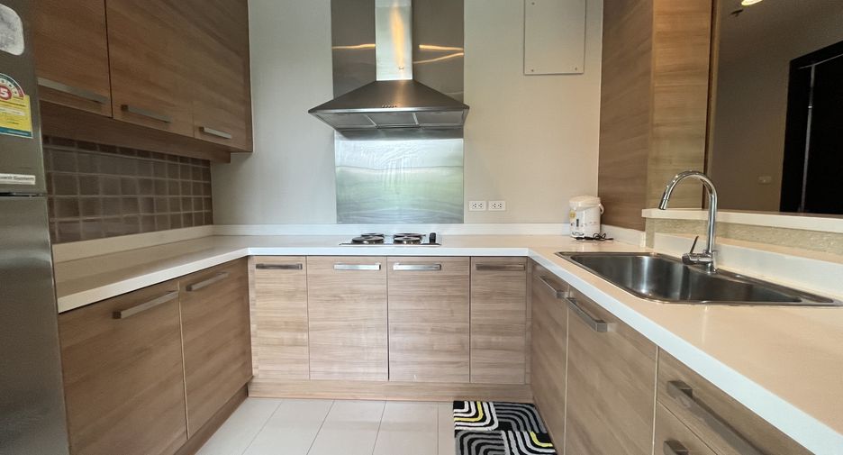 For sale and for rent 2 bedrooms condo in Watthana, Bangkok