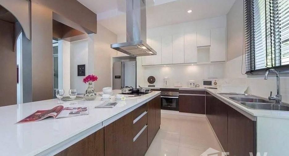 For sale そして for rent 5 ベッドルーム villa in Sattahip, Chonburi