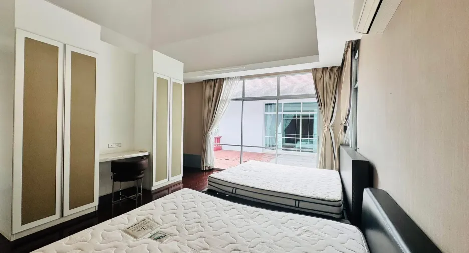 For sale そして for rent 5 ベッドルーム villa in Sattahip, Chonburi