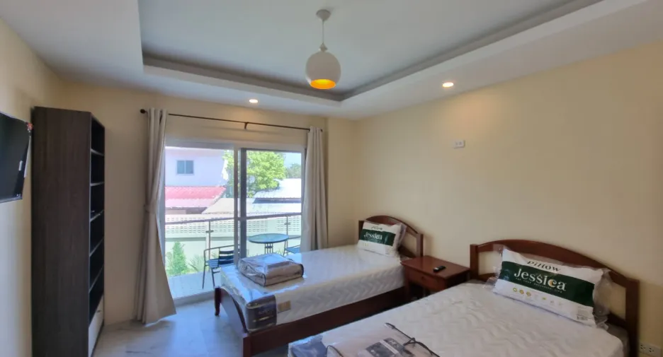 For rent 3 bedrooms townhouse in Mueang Phuket, Phuket